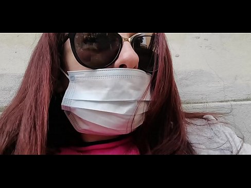 ❤️ Nicoletta hakmerret me fqinjin e saj dhe urinon në garazhin e tij (Karantina speciale italiane Covid19) ️ Porno e bukur tek ne ﹏